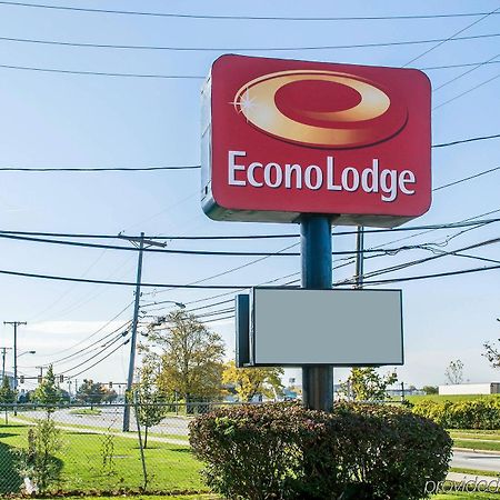 Econo Lodge Warrensville Warrensville Heights Exterior photo