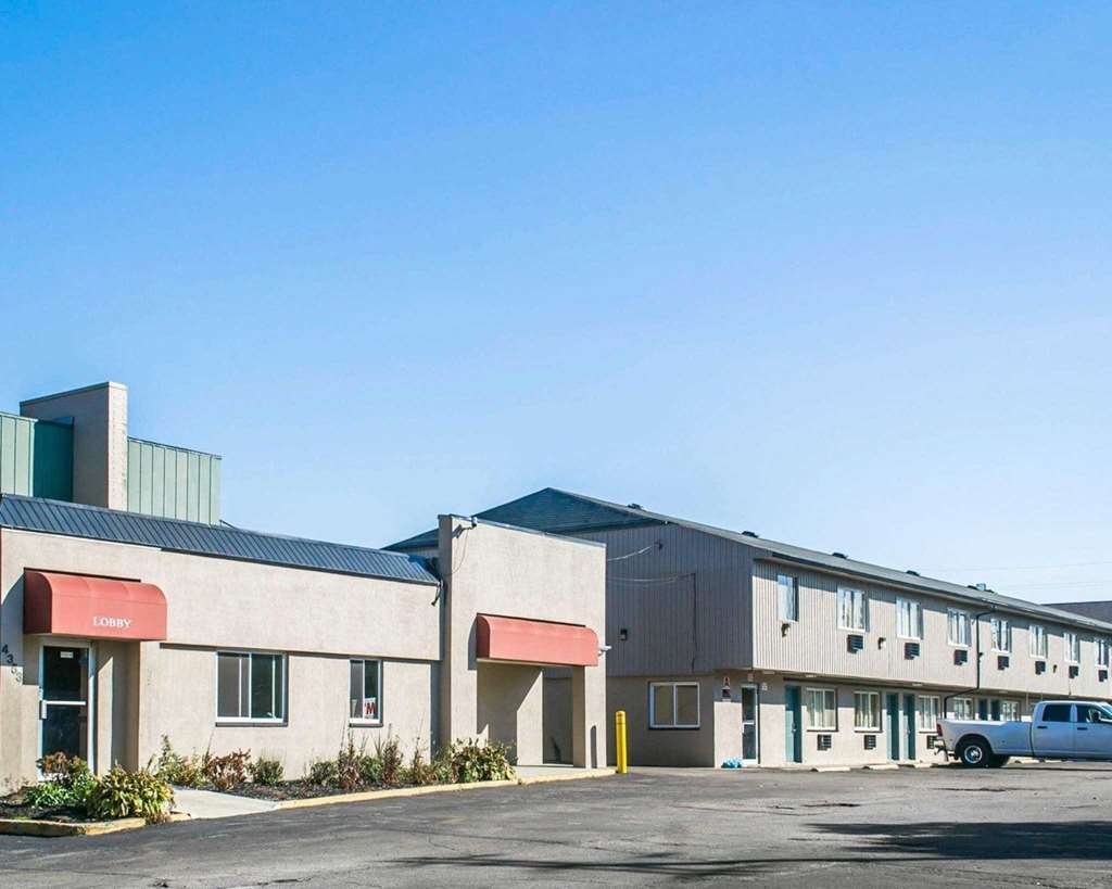 Econo Lodge Warrensville Warrensville Heights Exterior photo